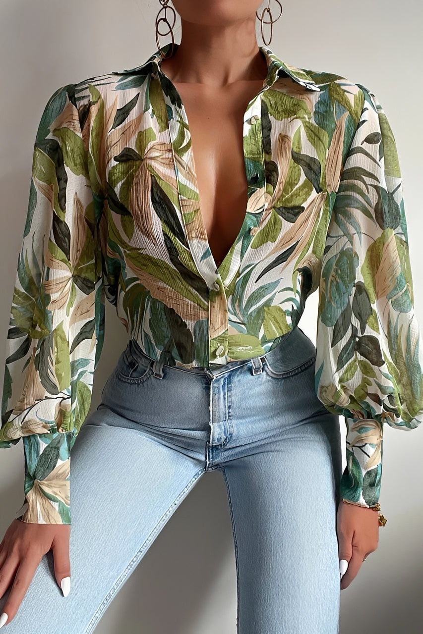 Carla - Trendy blouse with lantern sleeves for women
