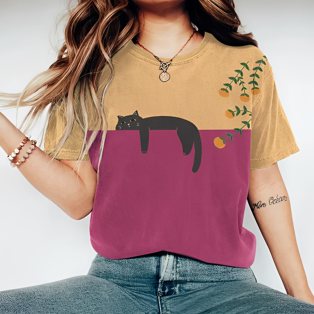 Nadine - An elegant and trendy t-shirt for women