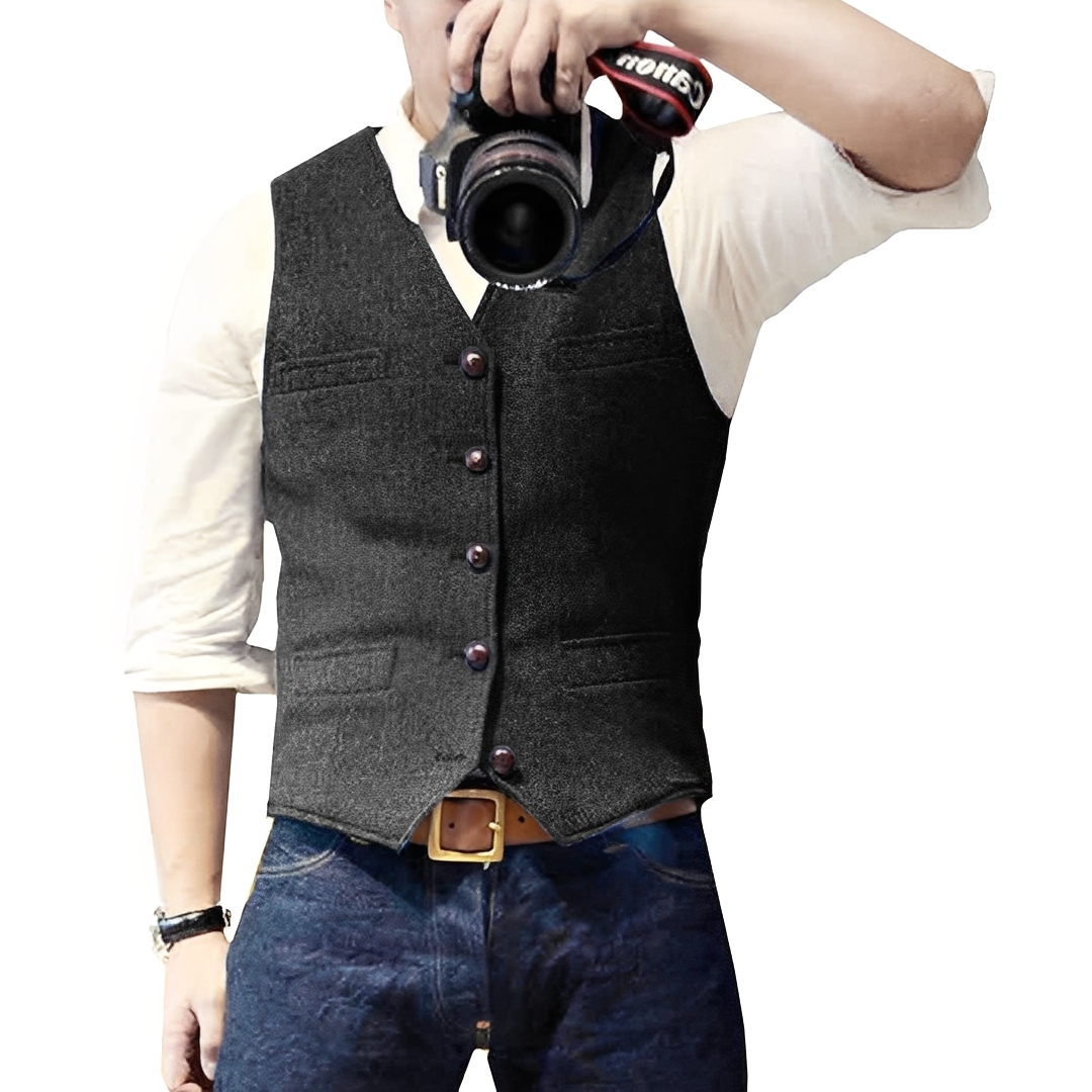 Ismaël – Chic and Lightweight Cardigan for Men