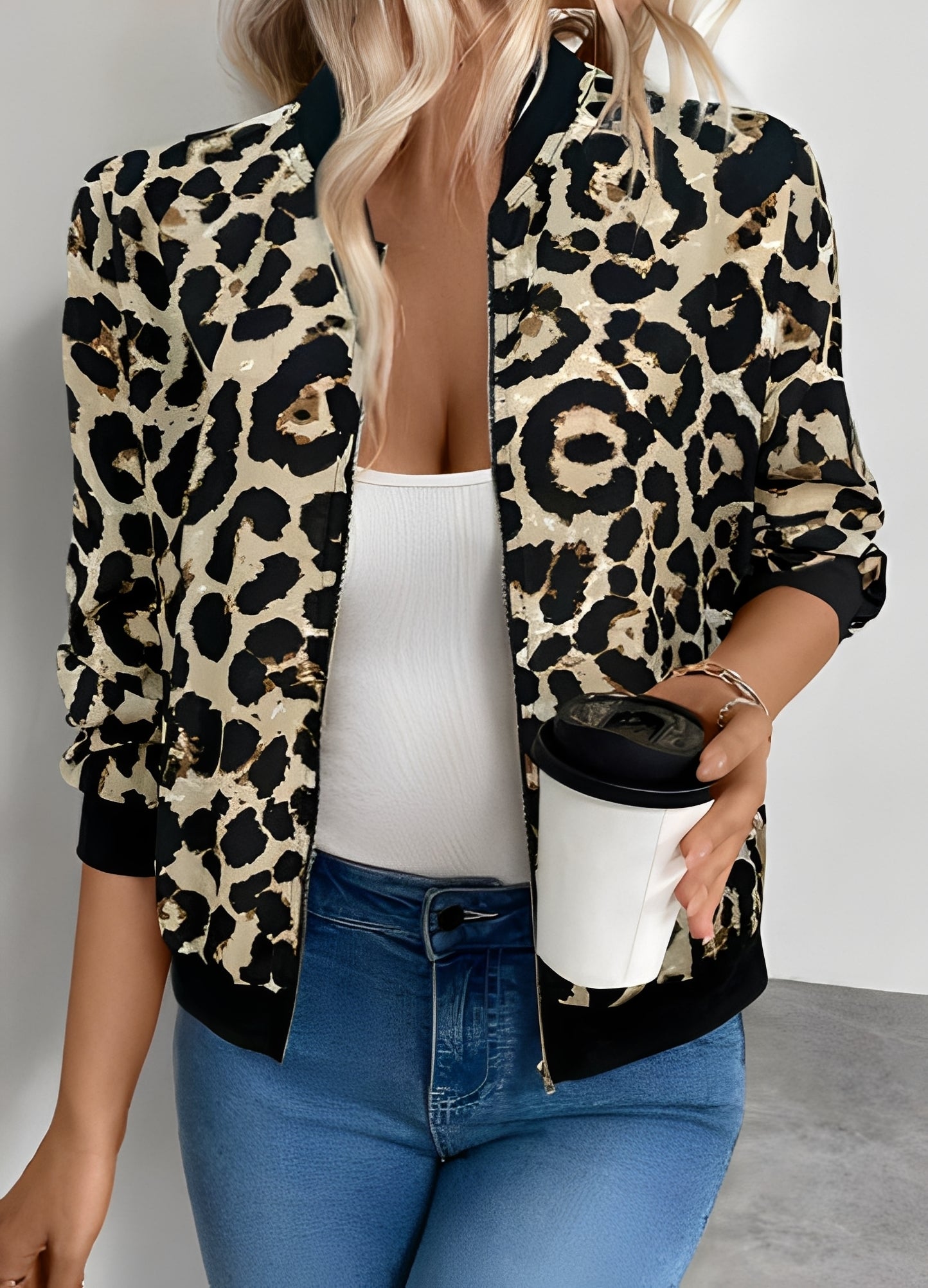 Alexia - Fashionable Bomber Jacket