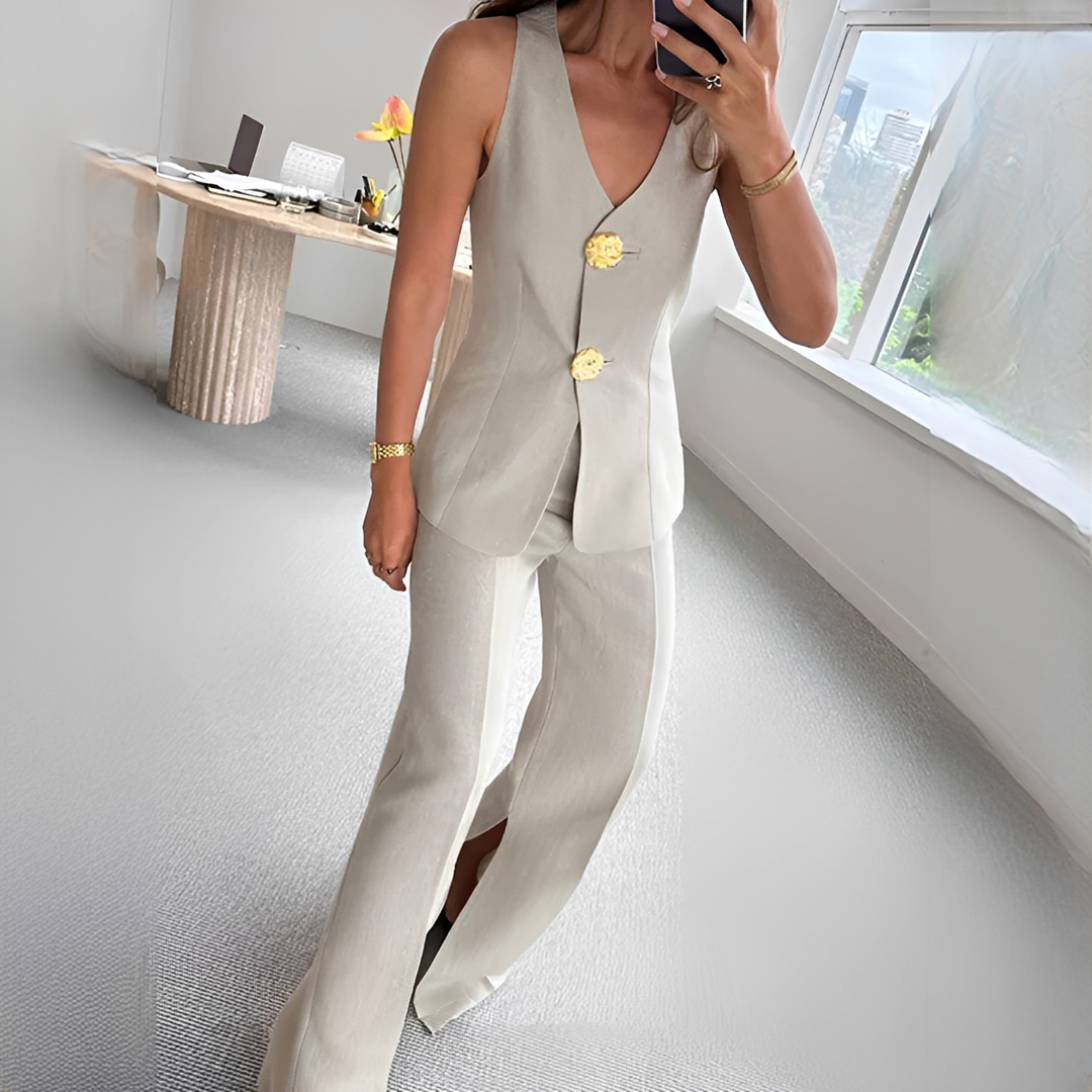 Verna - Sleeveless casual top and pants ensemble
