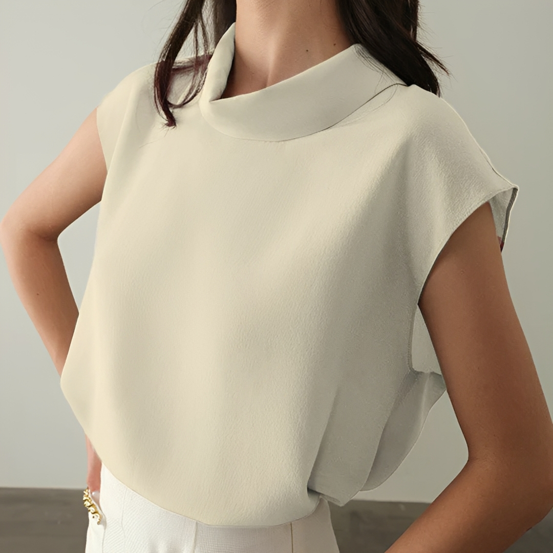 Linda - Casual Short Sleeve Tee