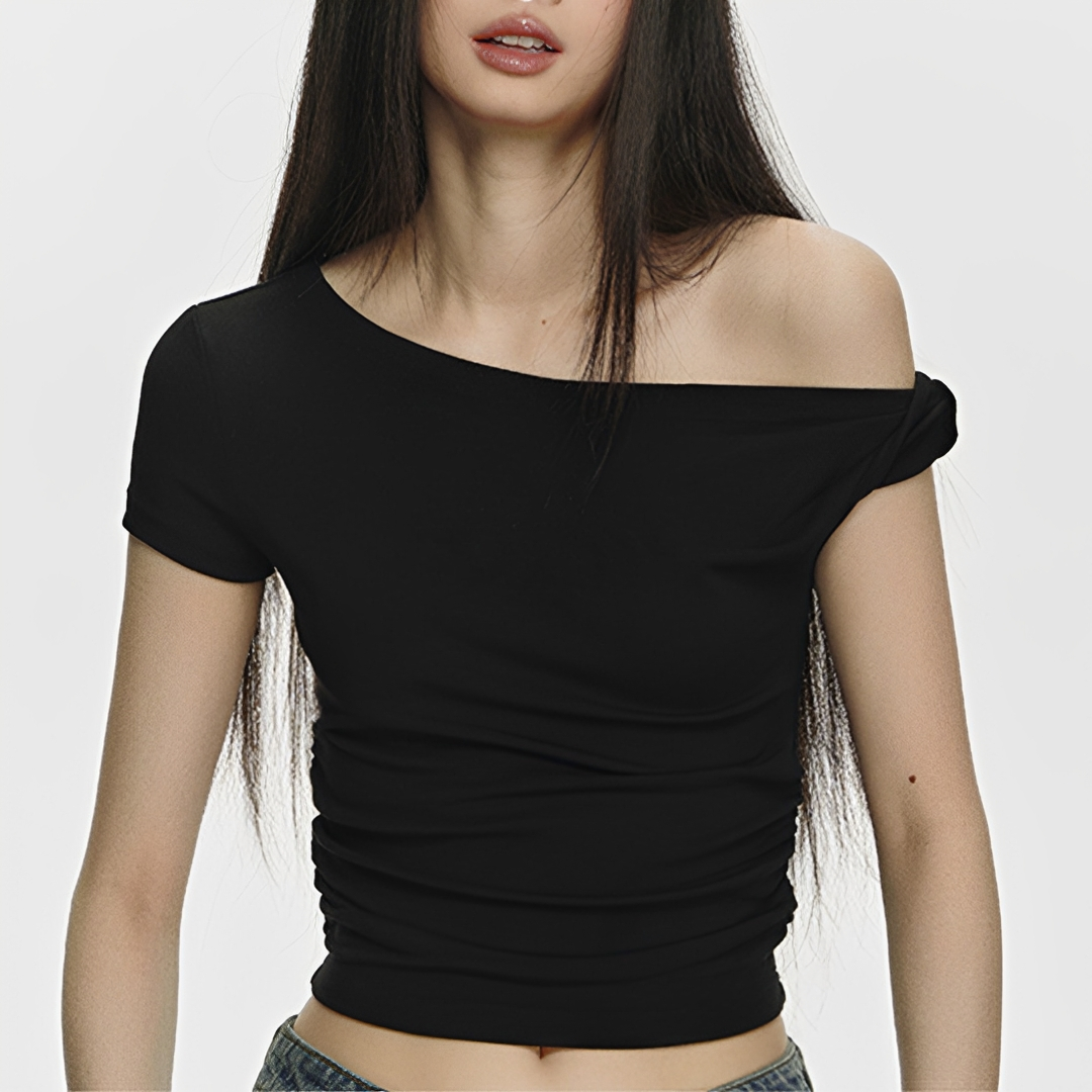 Hannalyn - Stylish and Simple Top