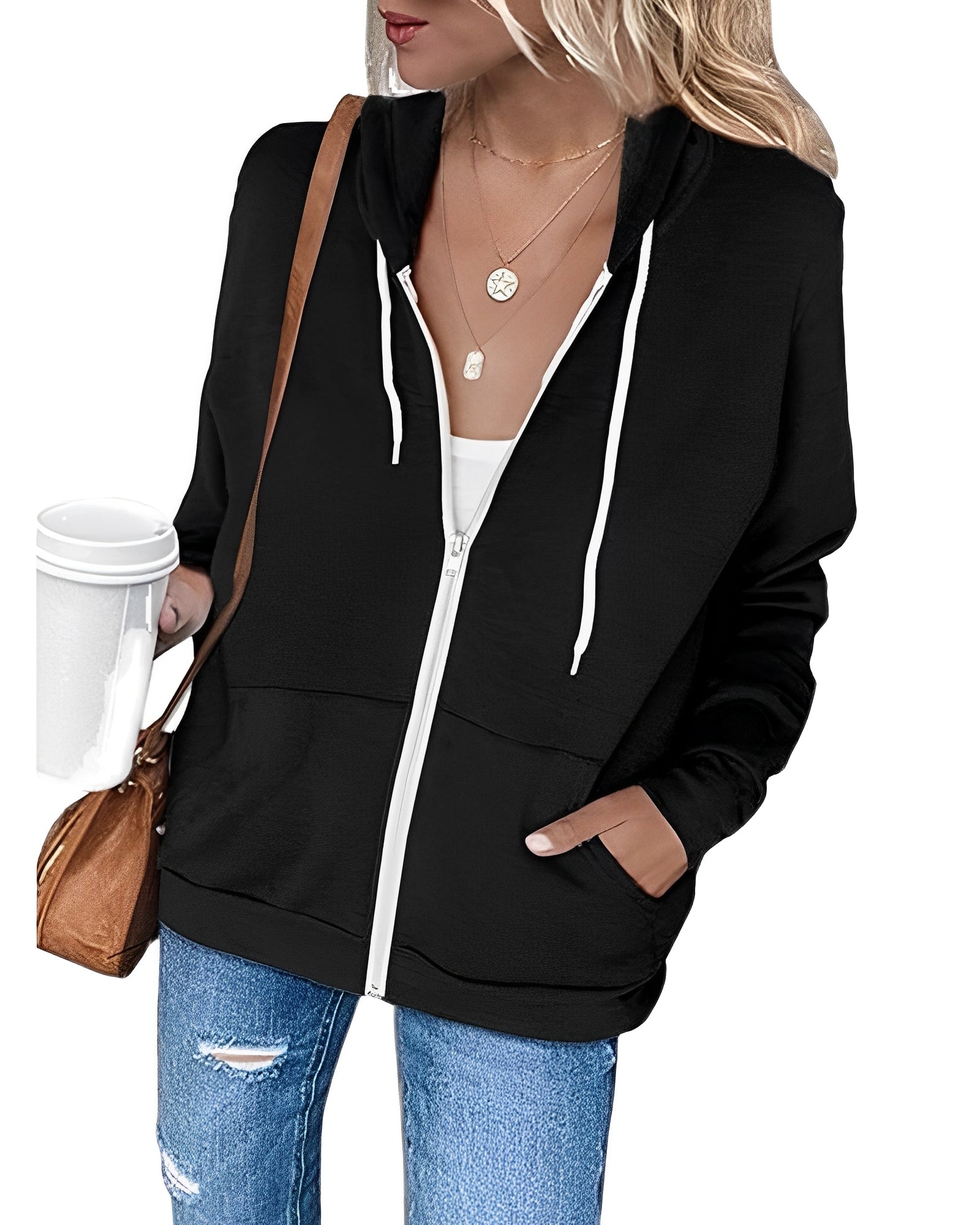 Alicia - A lightweight hoodie with zipper and practical pockets
