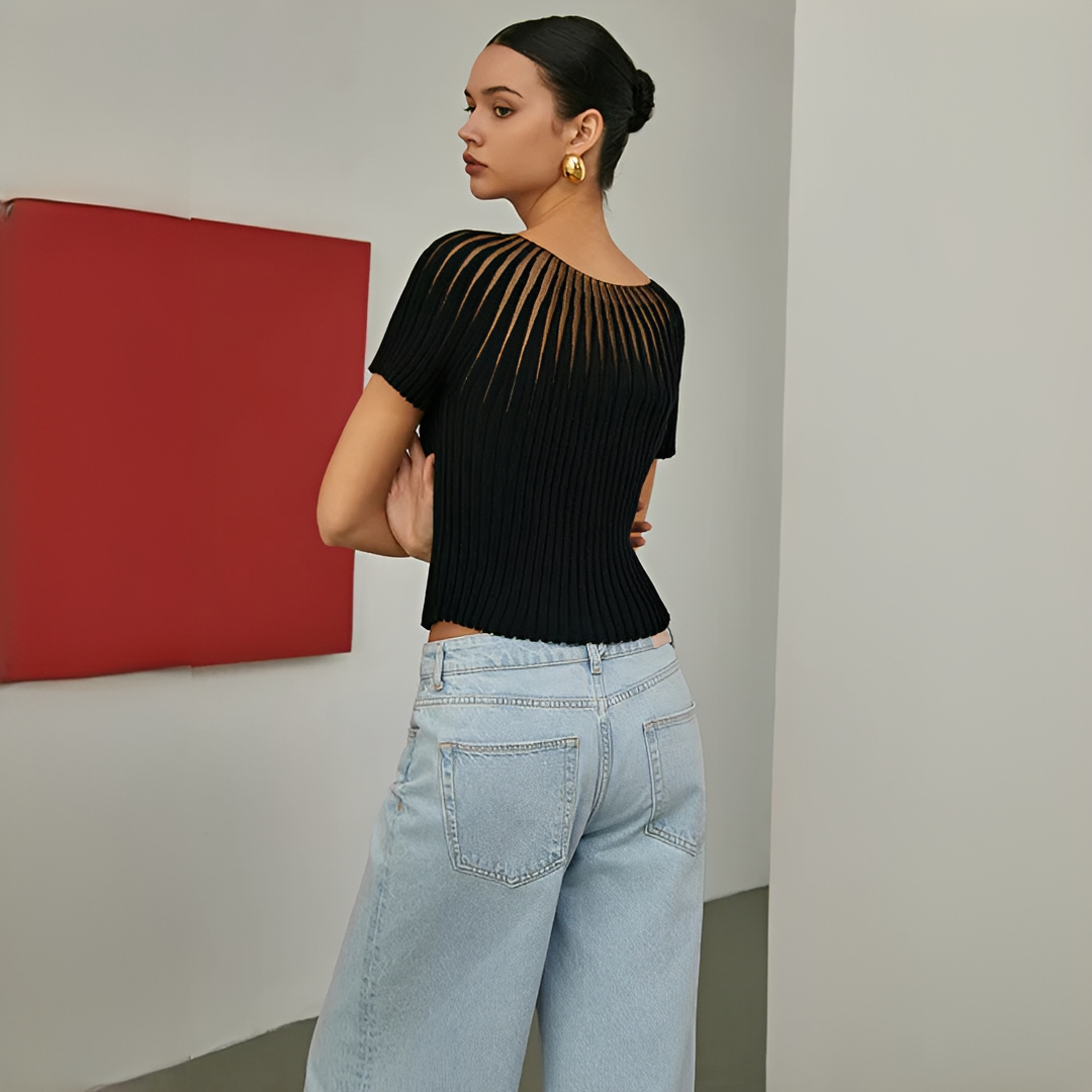 Selena - Stylish Short Sleeve Top
