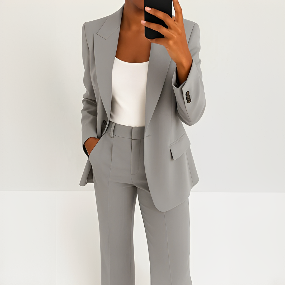 Brenda - Fashionable suit