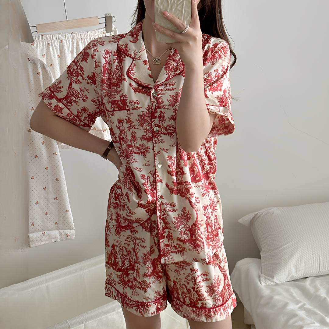 Relna - Fashionable Shorts Set