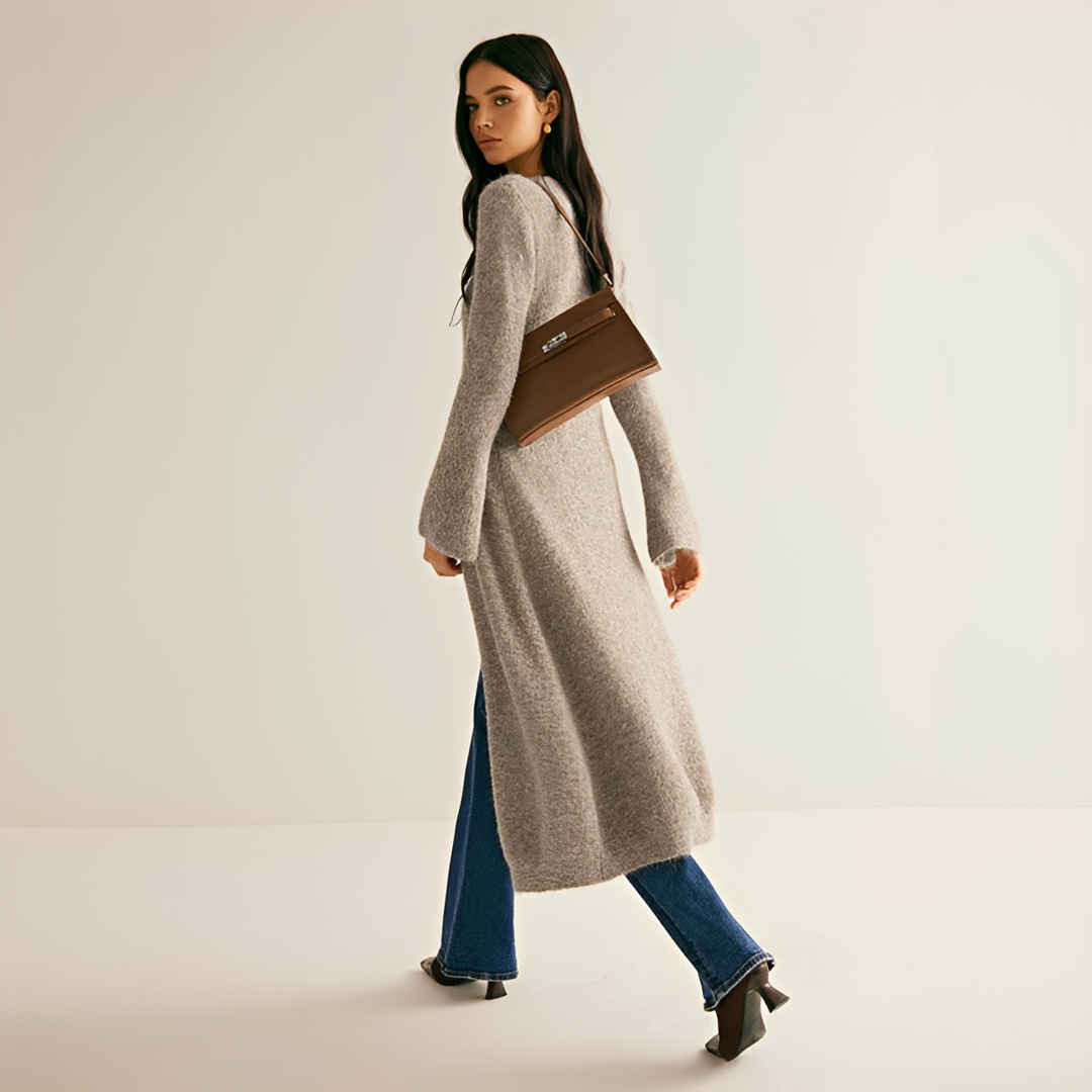 Zoey - Stylish V-neck dress