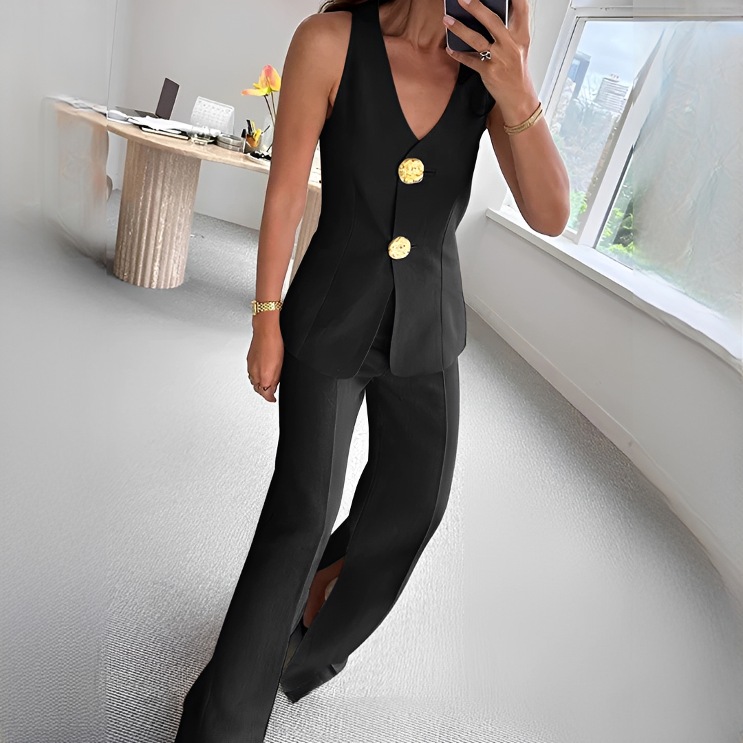 Verna - Sleeveless casual top and pants ensemble
