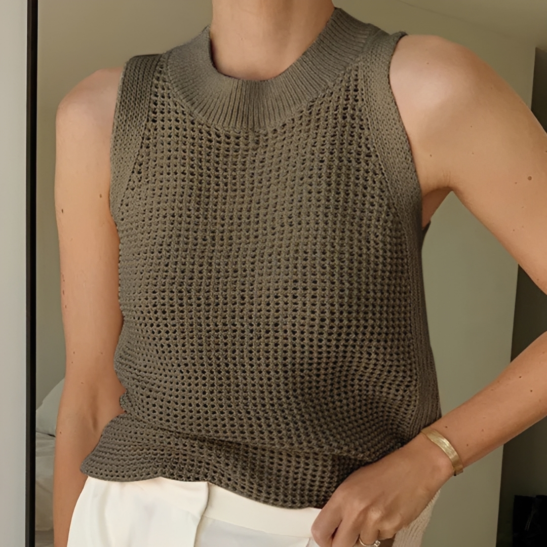 Carmilla - Elegant sleeveless tops