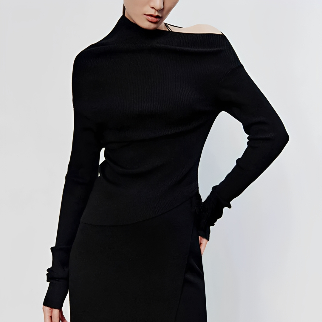 Larissa - Unique Long Sleeve Top