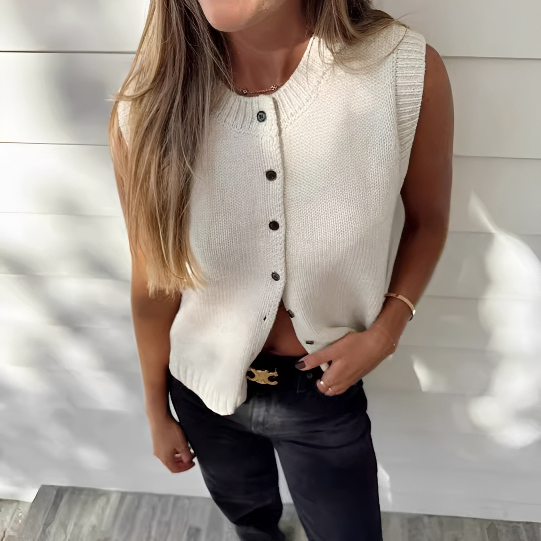 Vevian - Easygoing Buttoned Shirt