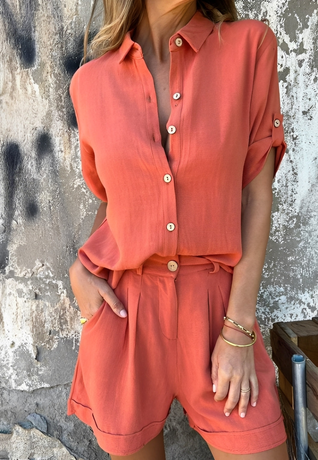 Minnie - Casual Blouse and Shorts Ensemble