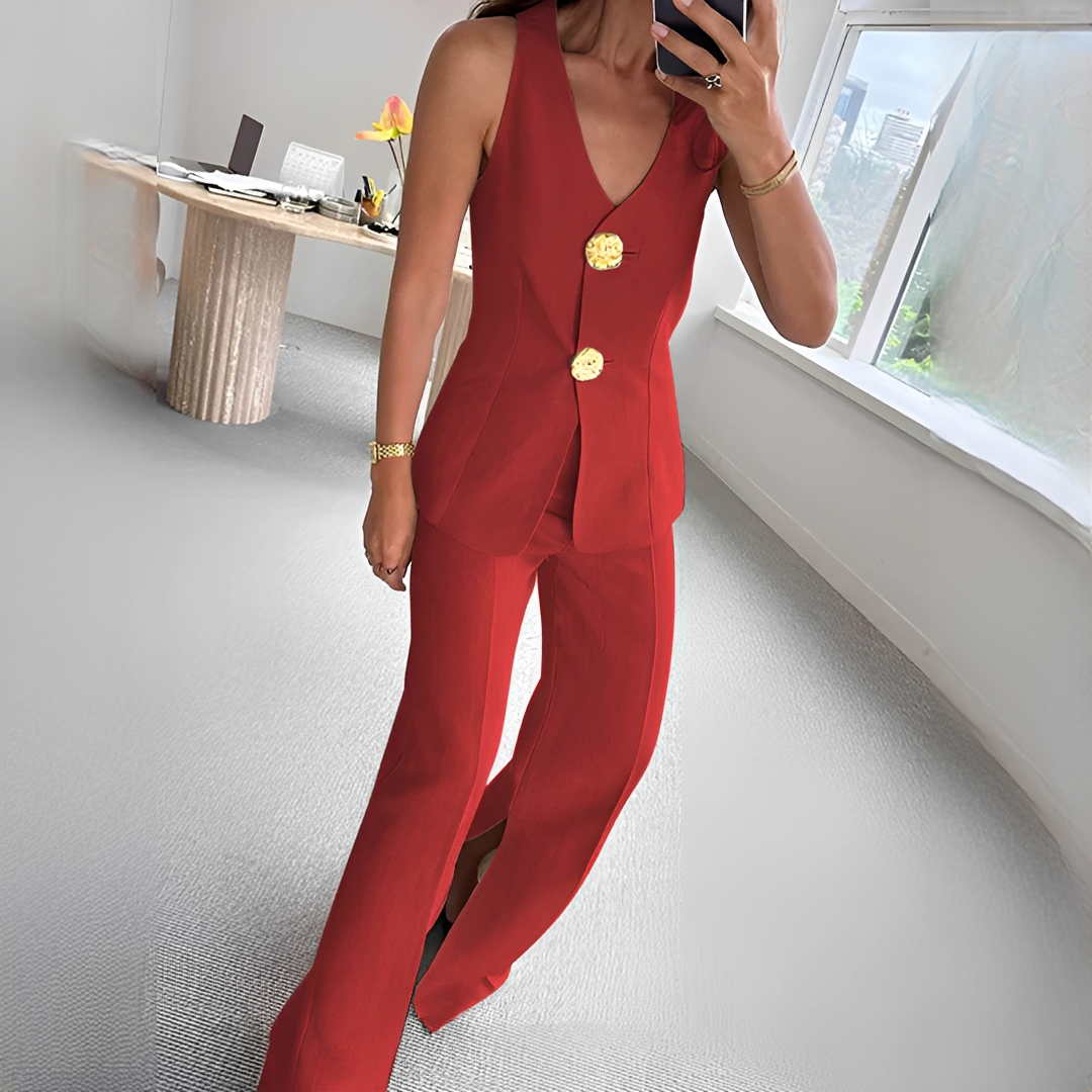 Verna - Sleeveless casual top and pants ensemble
