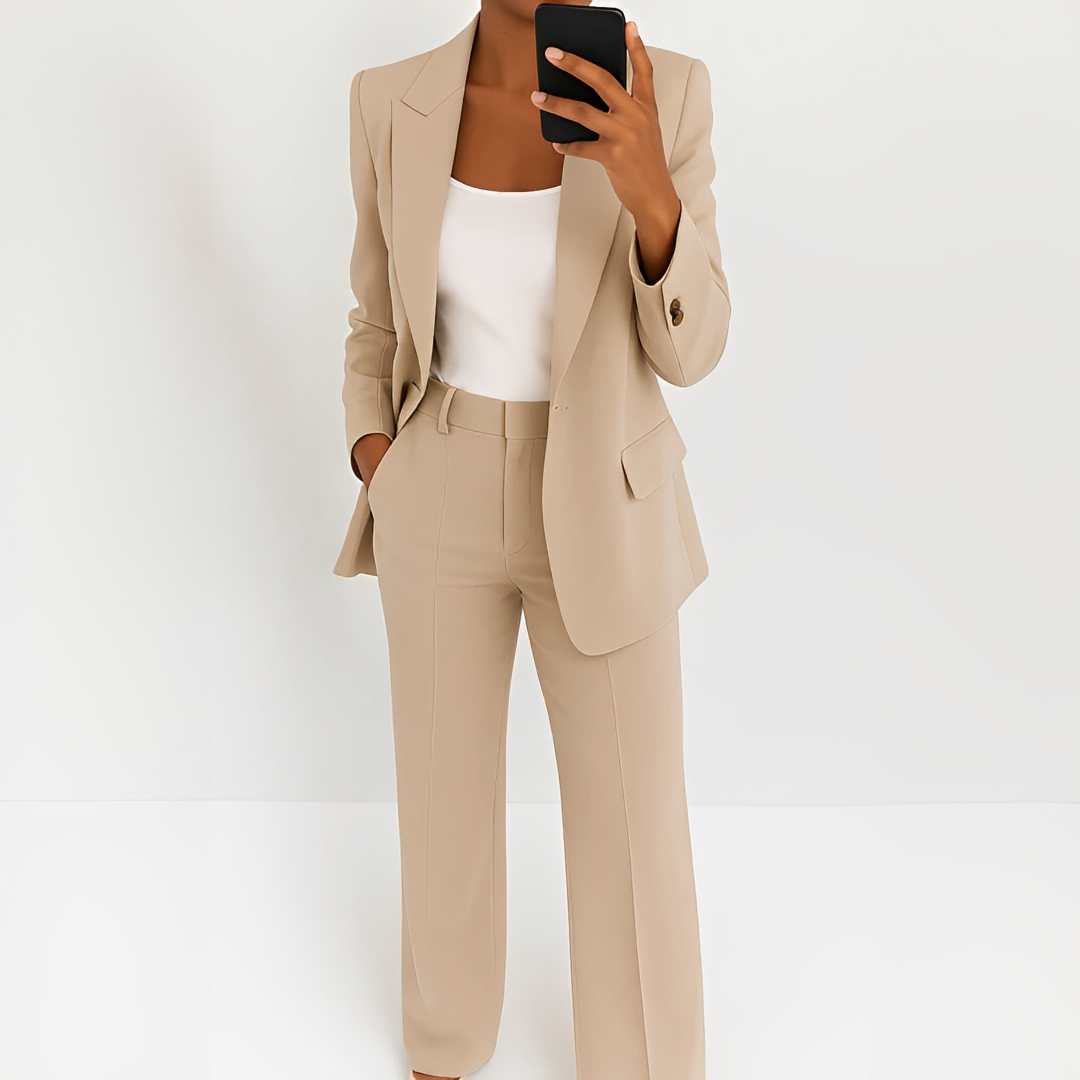 Brenda - Fashionable suit