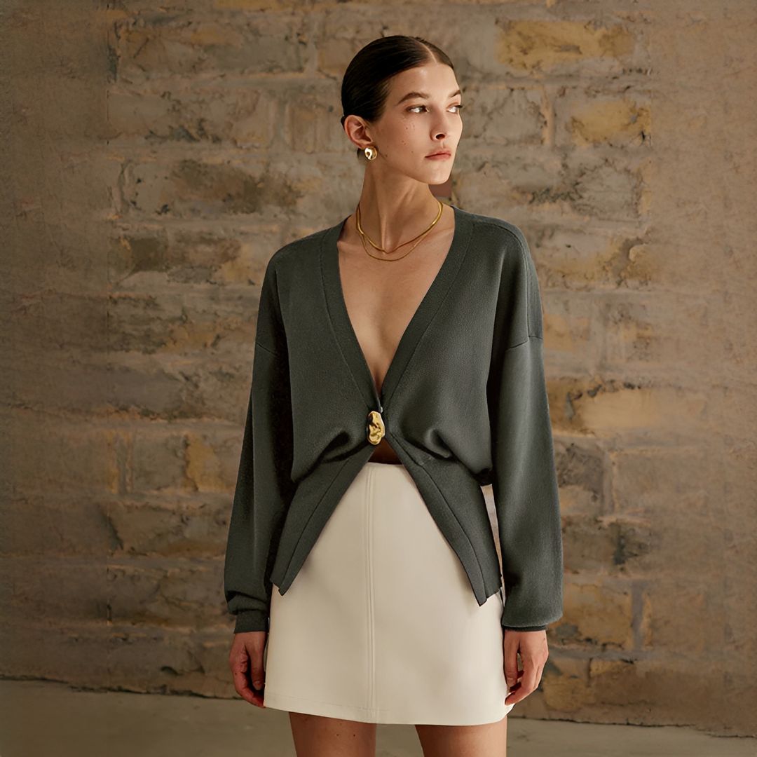 Lowela - Comfortable and stylish cardigan
