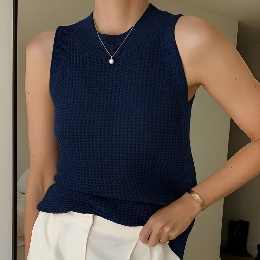 Carmilla - Elegant sleeveless tops