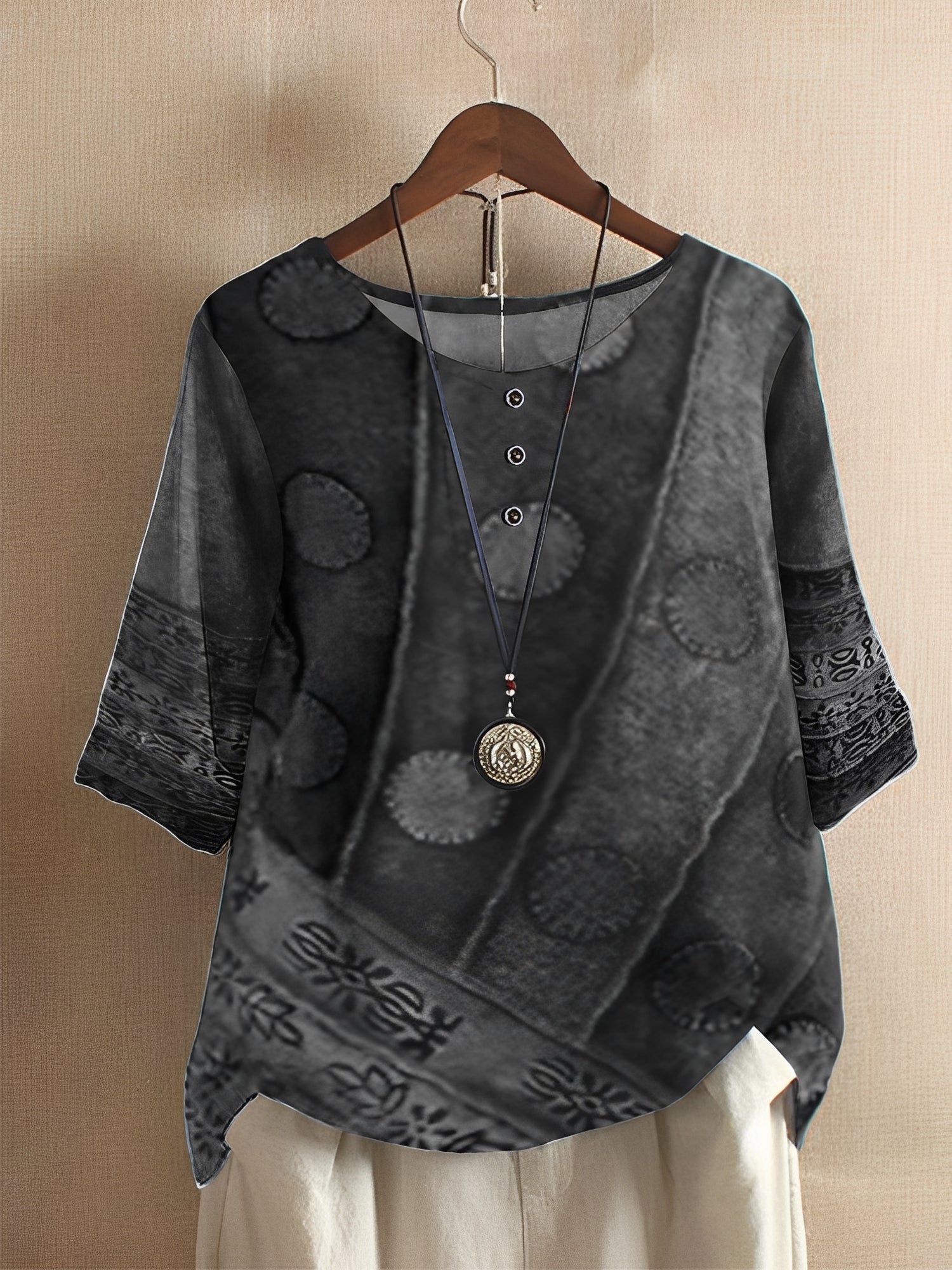 Hennie - Women's printed, loose-fit shirt