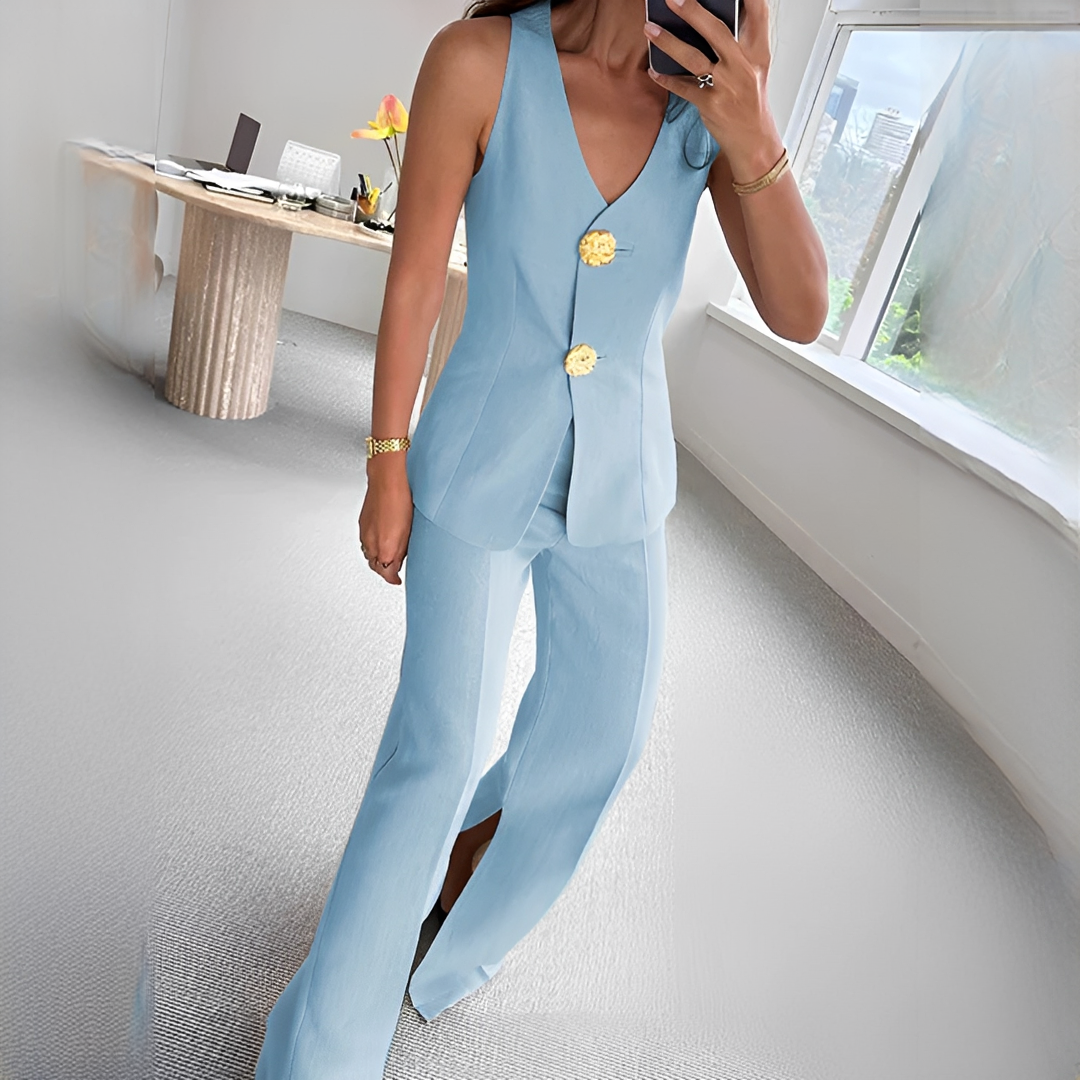 Verna - Sleeveless casual top and pants ensemble