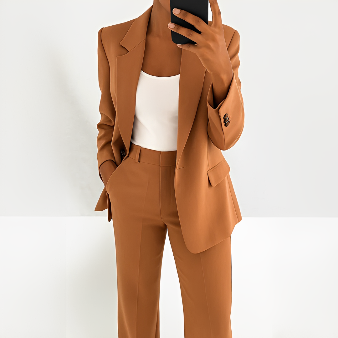 Brenda - Fashionable suit