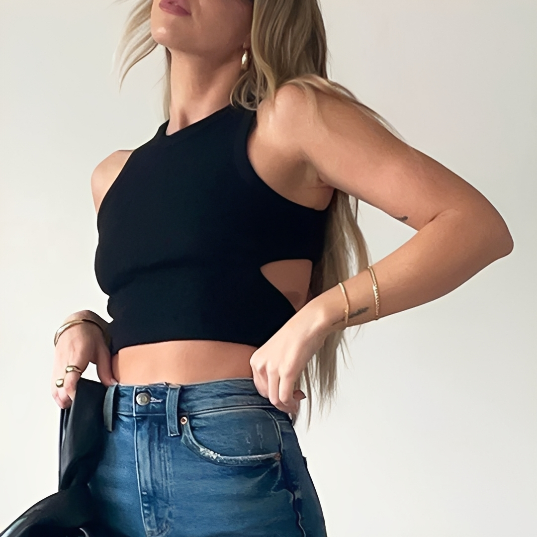 Dalia - Stylish Short Tank Top