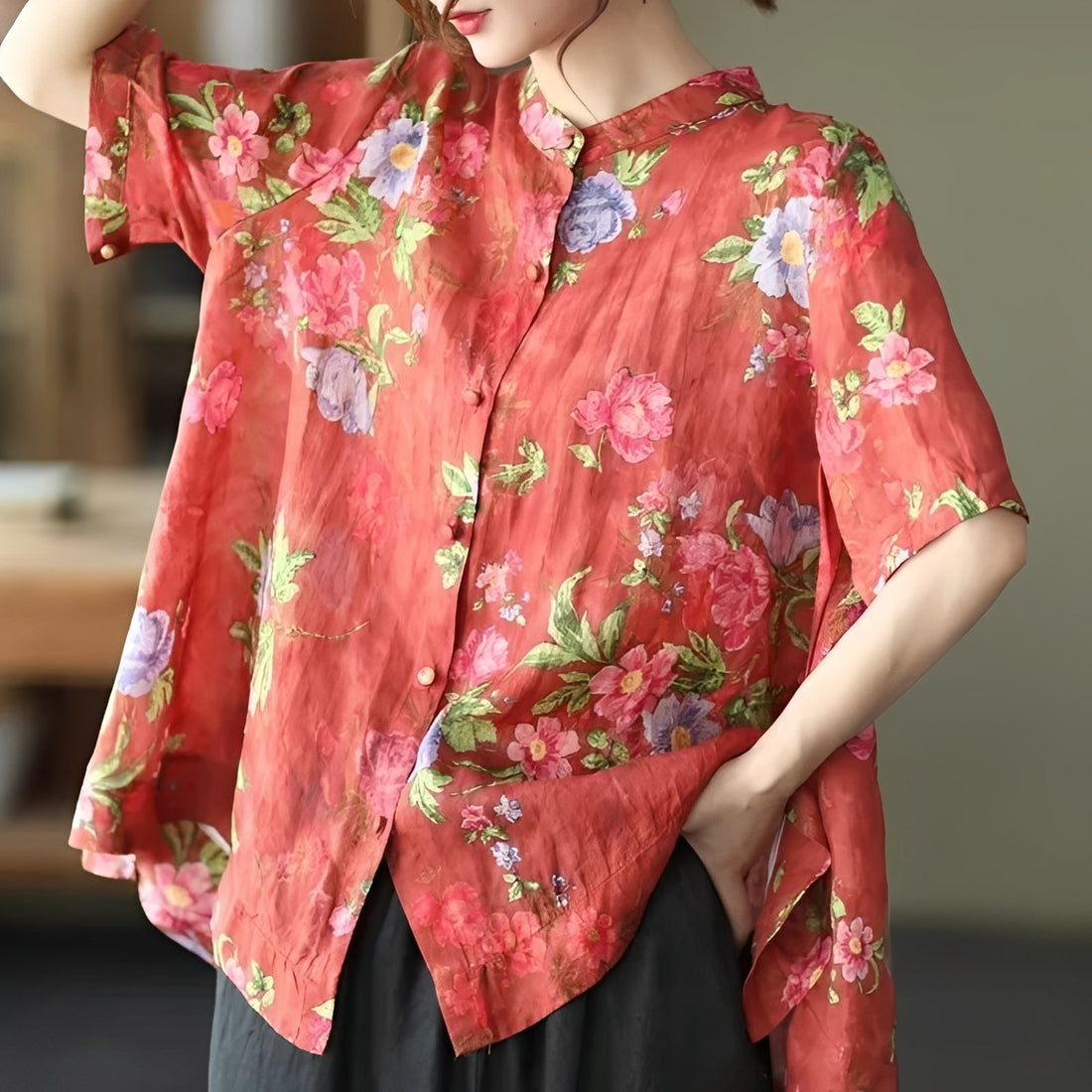 Alana - Women's stylish blouse with mid-length sleeves