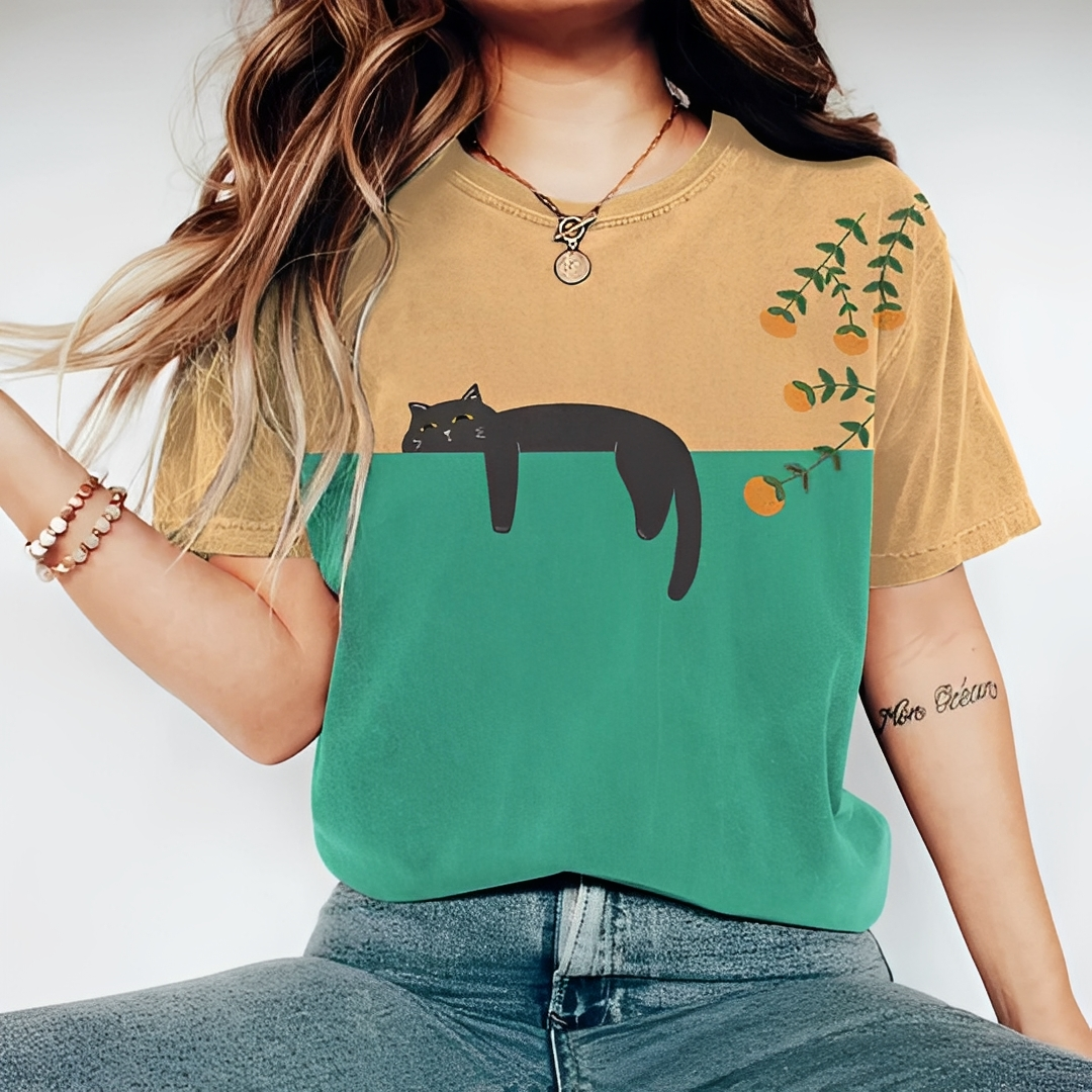 Nadine - An elegant and trendy t-shirt for women