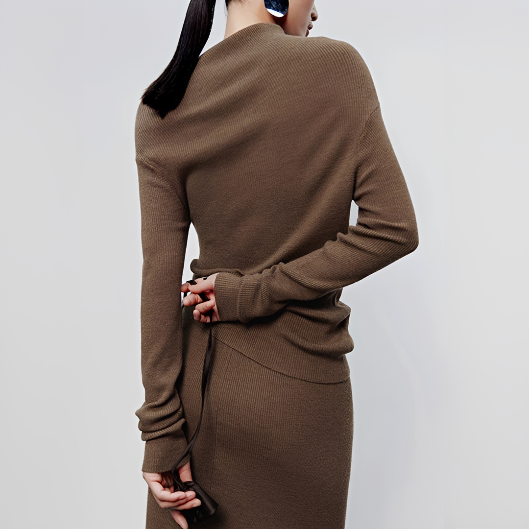 Larissa - Unique Long Sleeve Top