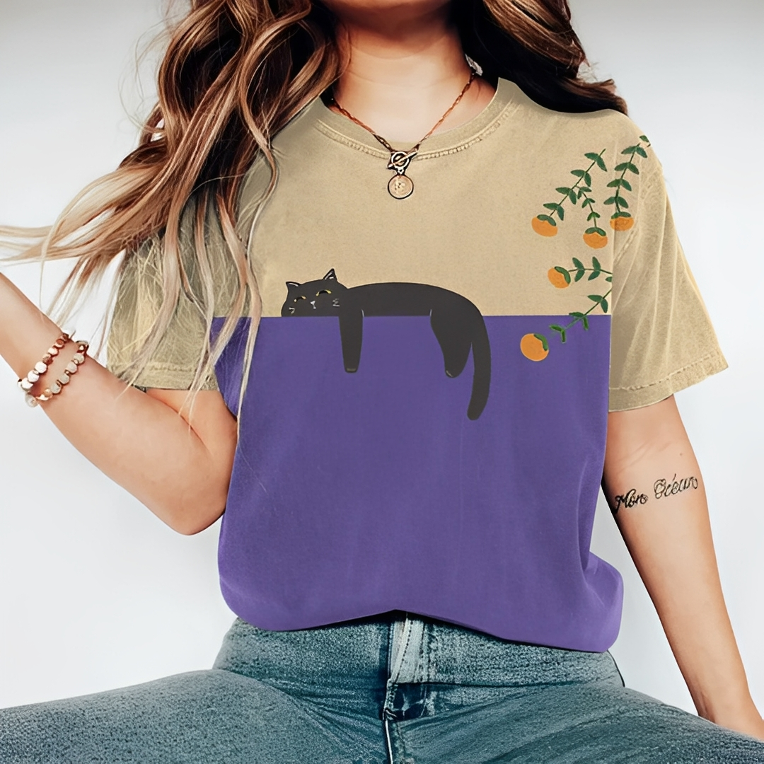 Nadine - An elegant and trendy t-shirt for women