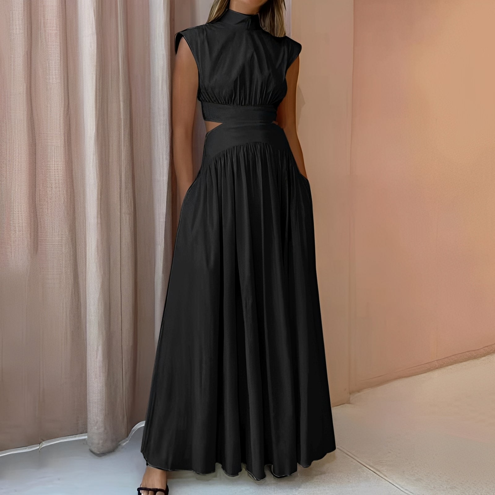 Isabella - Stylish Sleeveless Dress