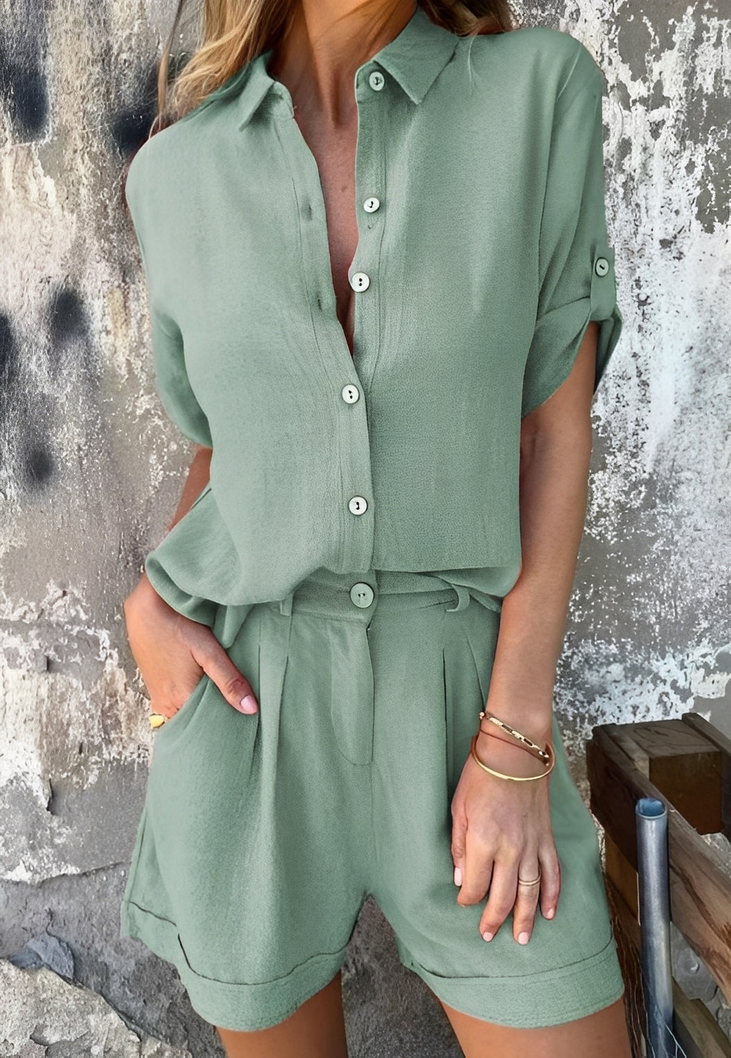 Minnie - Casual Blouse and Shorts Ensemble