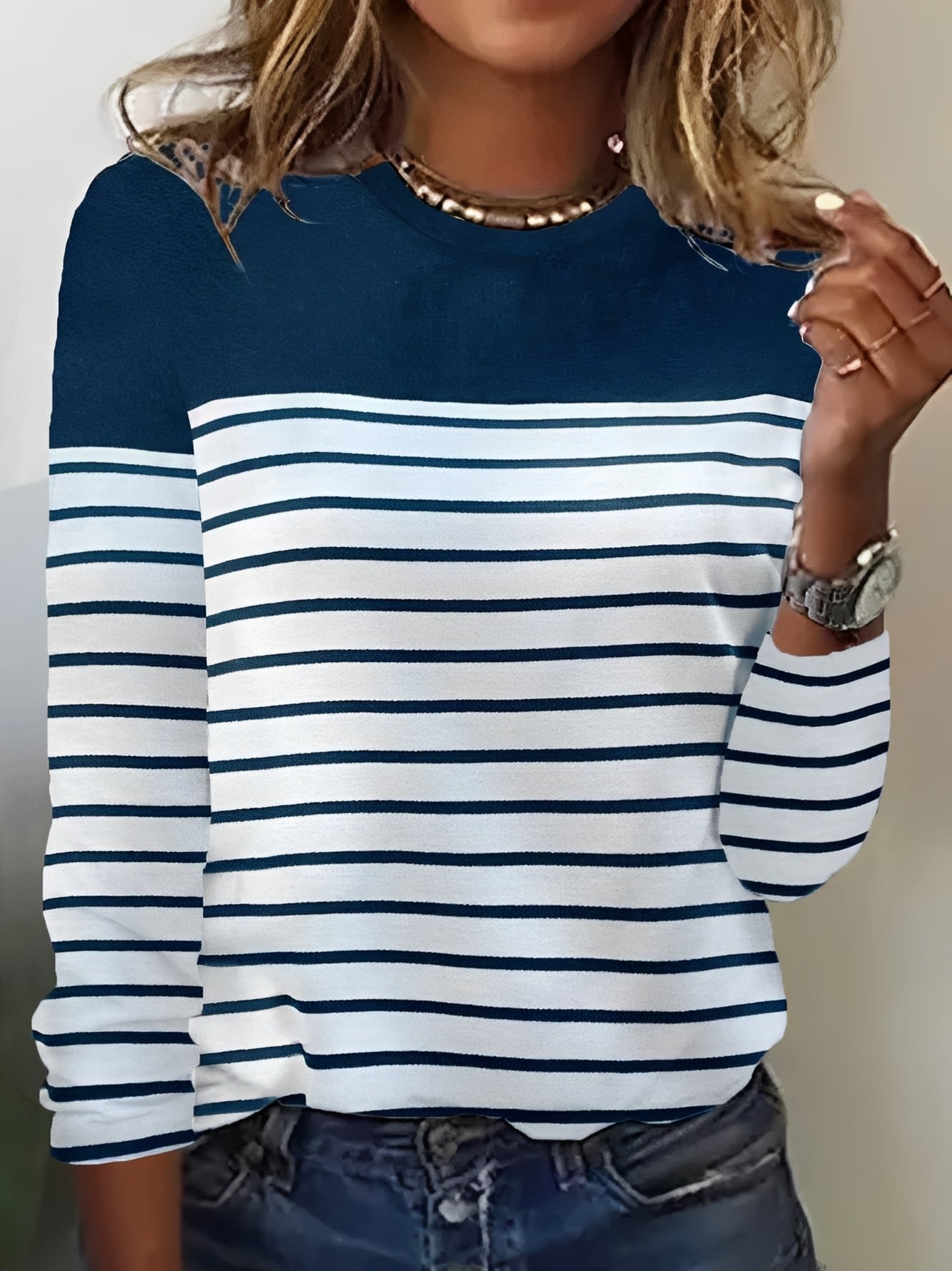 Samantha - Women's Long-Sleeve Shirt - Fashionable and Laid-Back