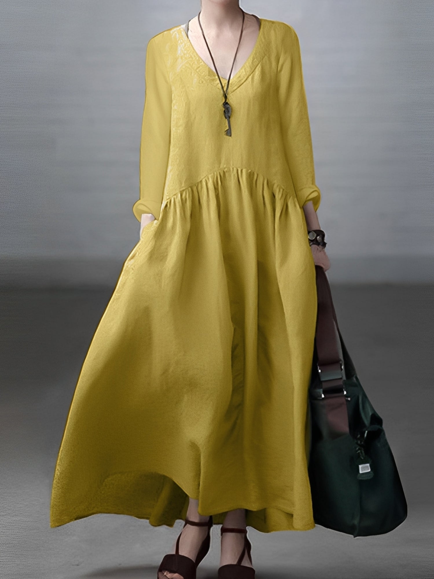 Lindy - Women's casual, loose V-neck dress