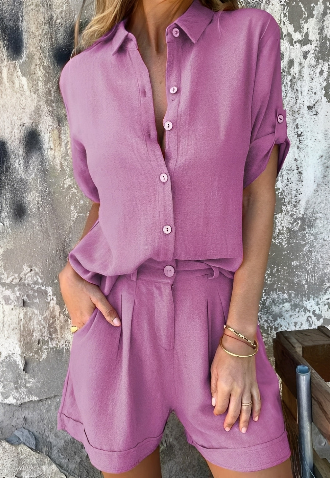 Minnie - Casual Blouse and Shorts Ensemble