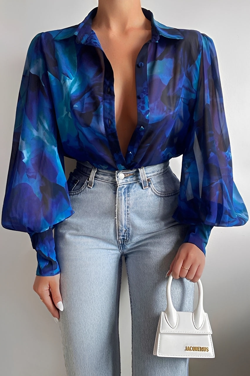 Carla - Trendy blouse with lantern sleeves for women