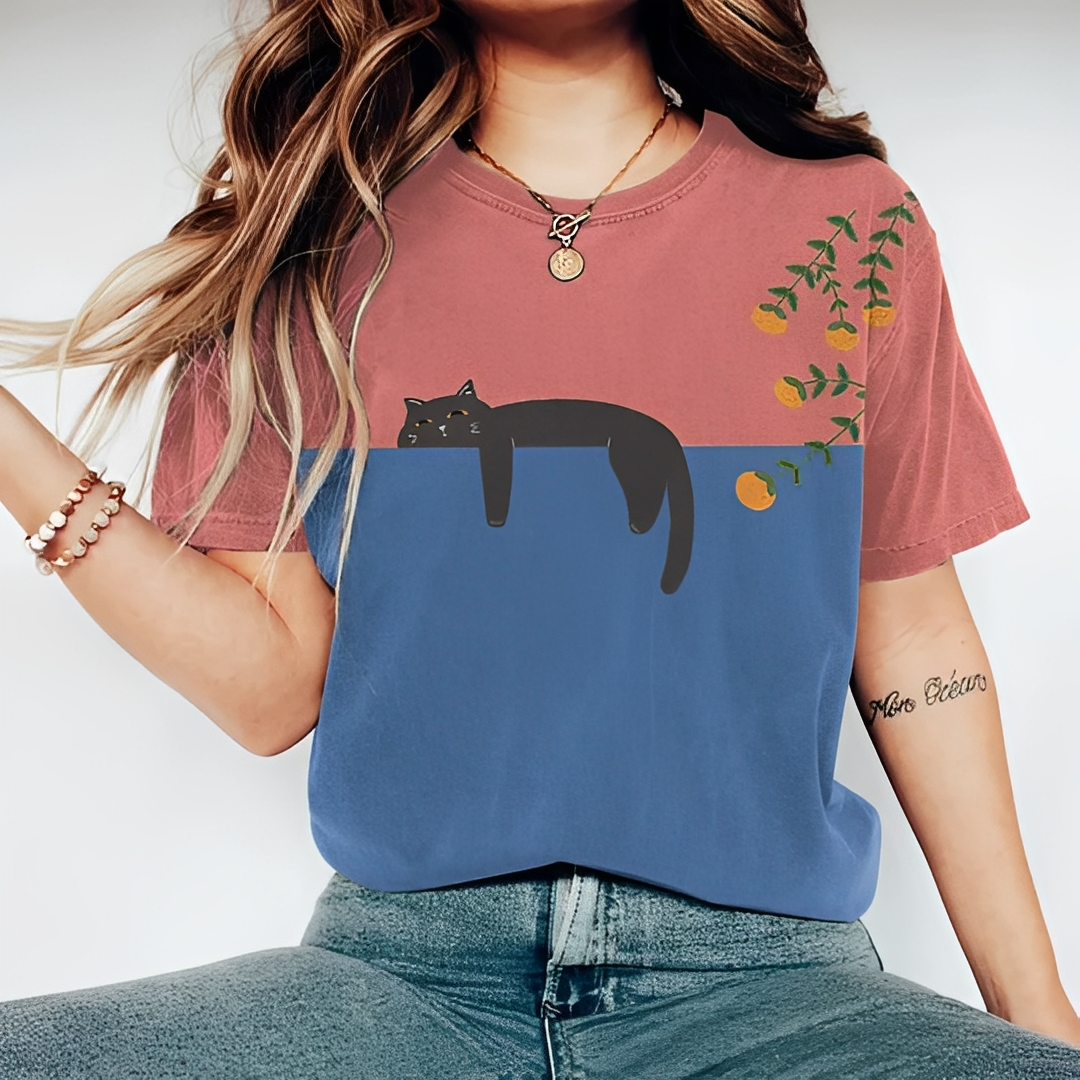 Nadine - An elegant and trendy t-shirt for women