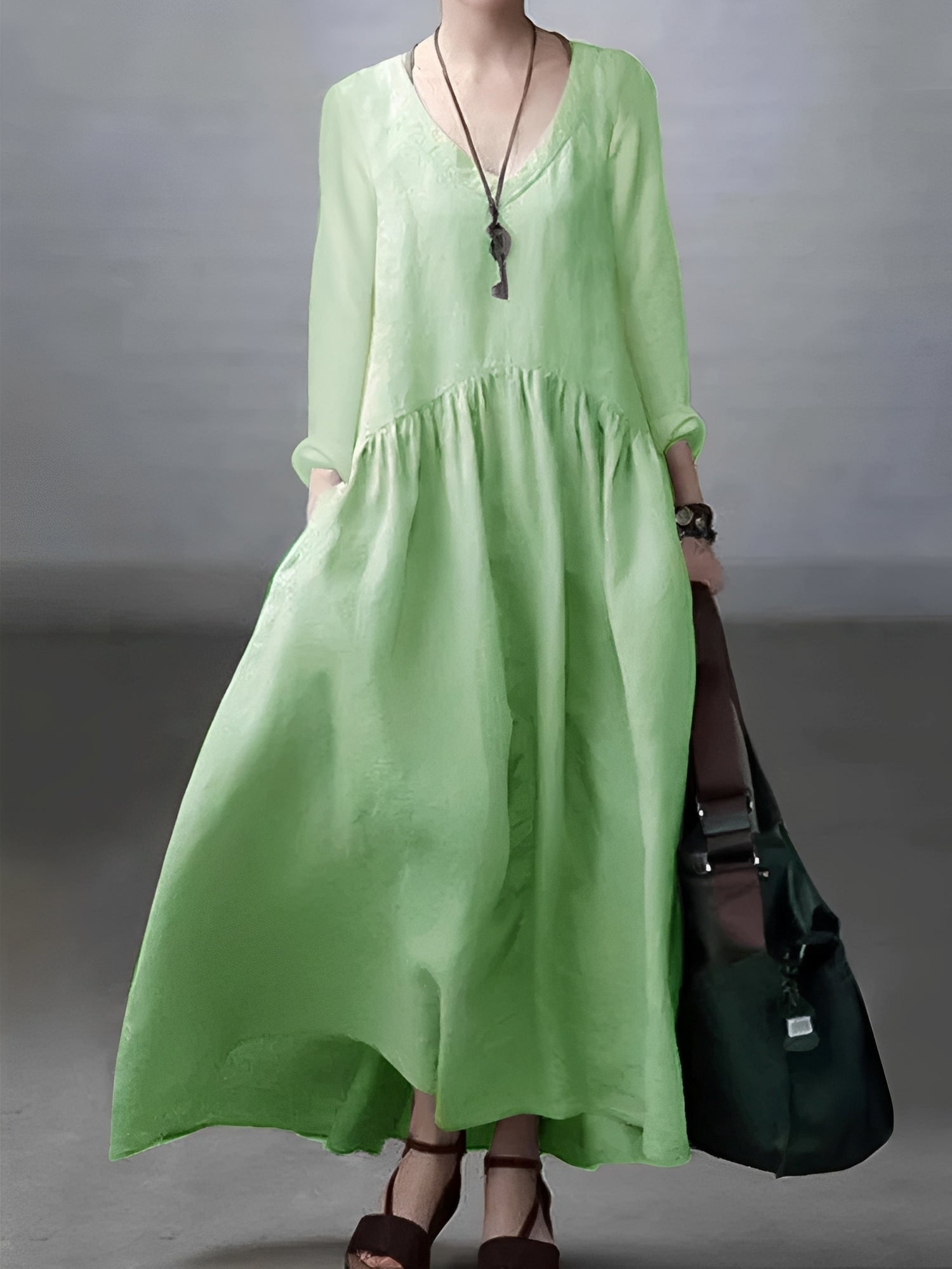 Lindy - Women's casual, loose V-neck dress